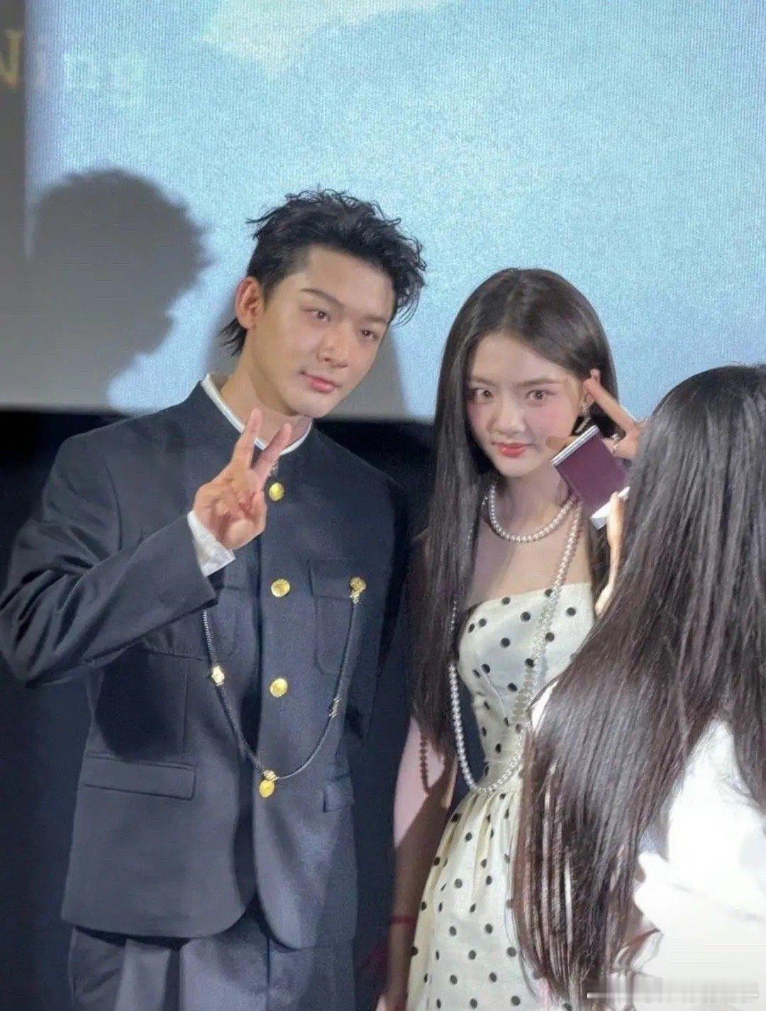 张晚意换发型了，这个状态怎么样 ​​​