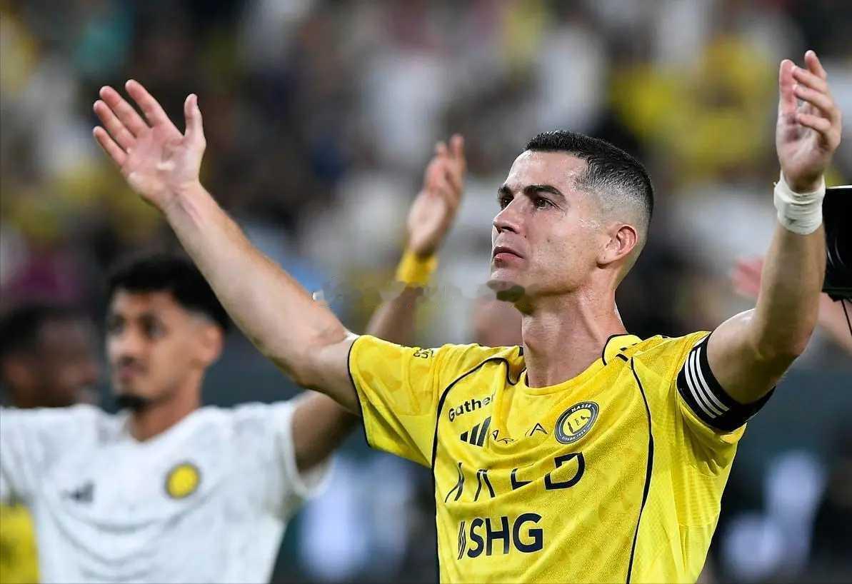 -1，40岁C罗发威：无敌挑传助攻，率队豪取亚冠6连胜+斩获第一 今天凌晨，赛前