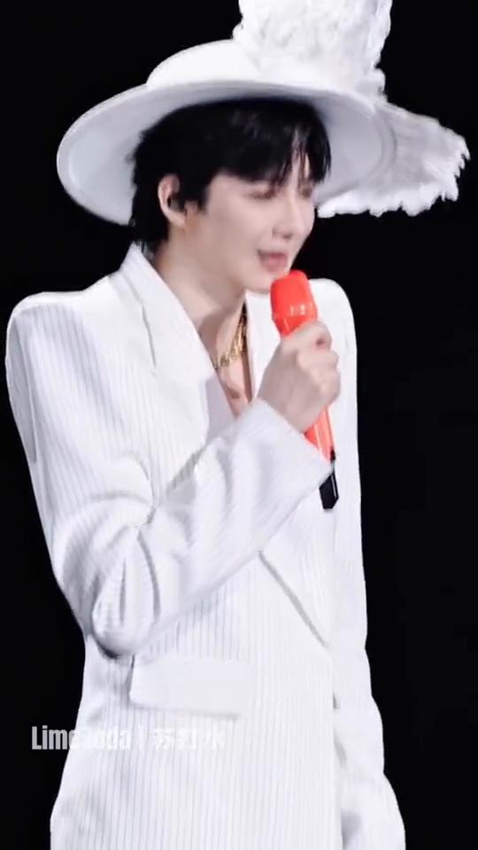 Limgsou时1苏打水。
Limgsou时1苏打水。