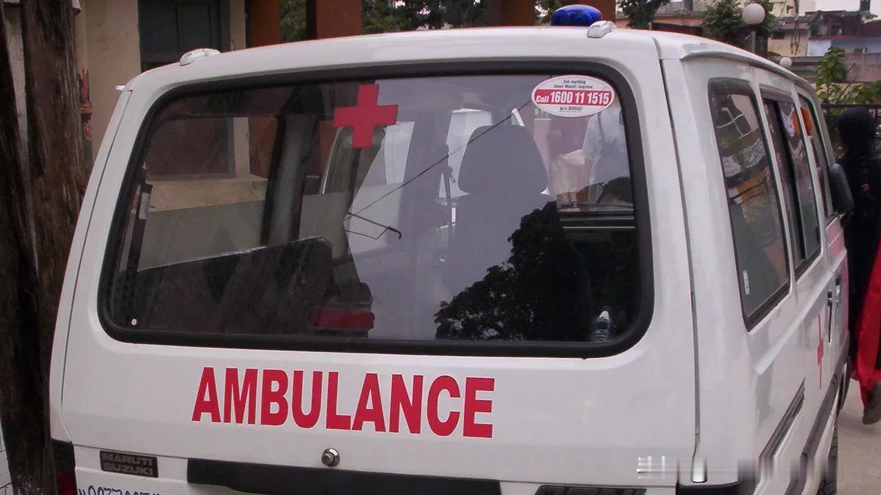 印度最新消息，News 18电视台报道，印度首都地铁站附近发生的汽车爆炸事件造成