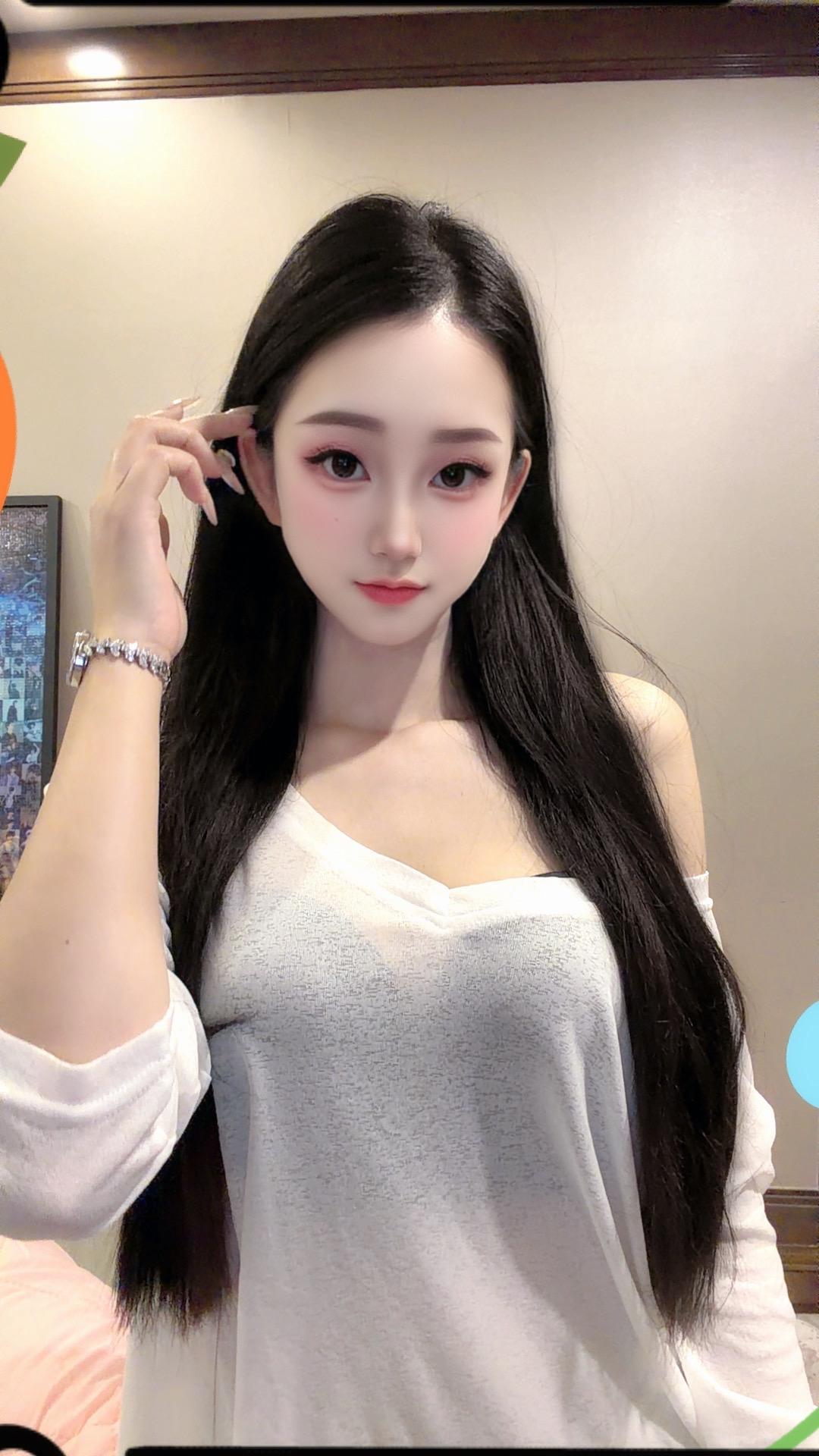 怎么了？现在还是几年前那副到处说人坏话的穷比low嗖苟吗？还是不当人是...