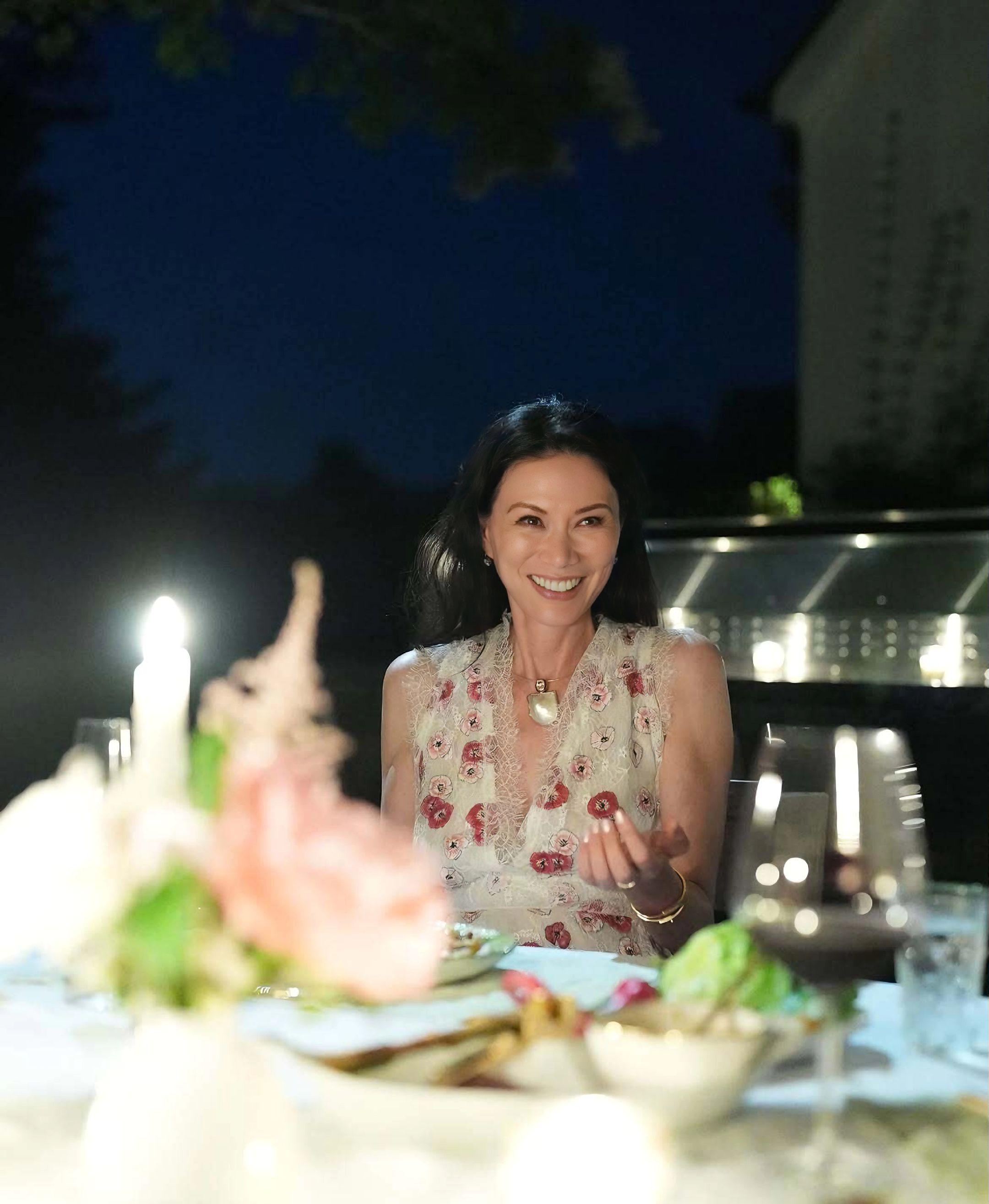 拆解邓文迪：手握25亿遗产，却不让女儿躺平的顶级虎妈🔥   很多人只...