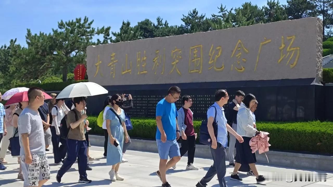 山东临沂大青山胜利突围纪念广场
