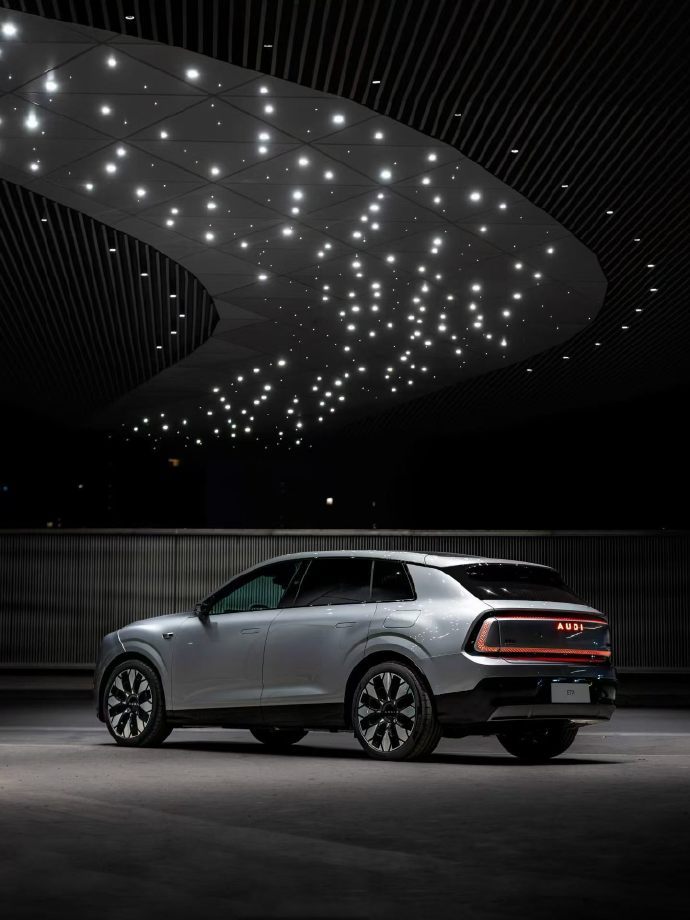 汽车 奥迪E7X，SUV车型！这次设计确实成功，比想象中还好看。 