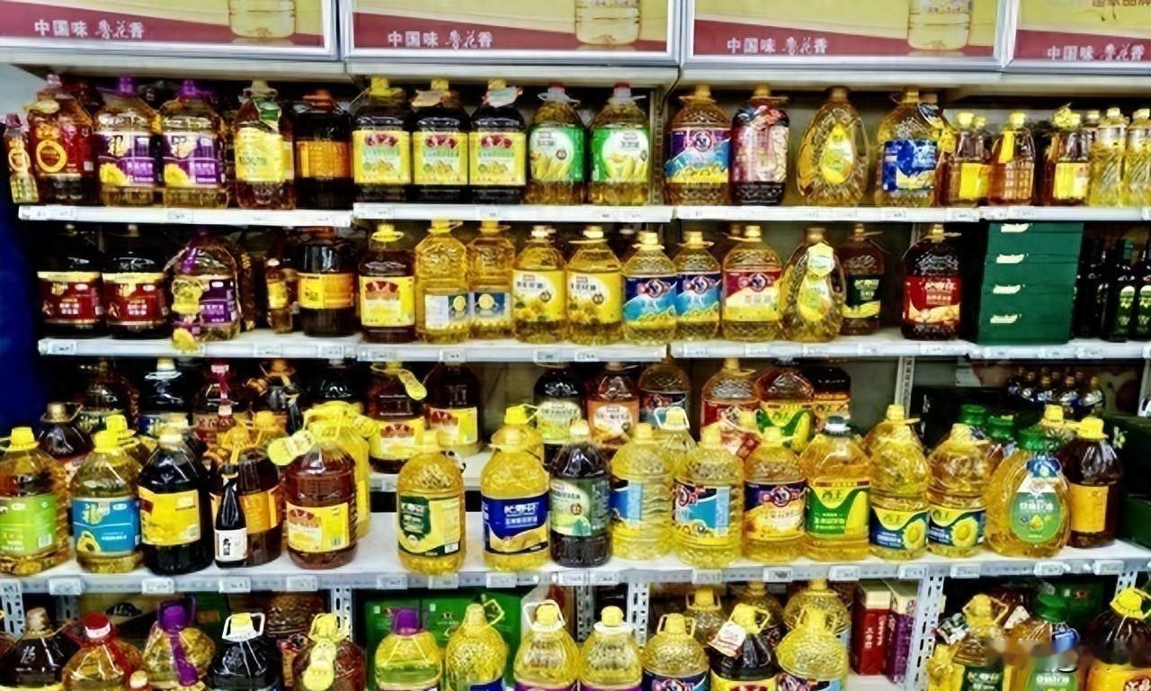 丰收年为何小作坊集体消失？粮油行业正经历史上最大洗牌
全国粮食产量刚突破1.4万