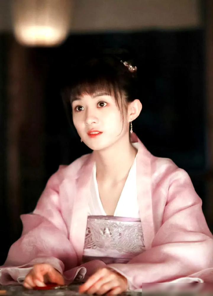 顶流赵丽颖被“骗”了整整9年，宇文玥还没从冰湖里捞上来，可《楚乔传2》居然在这个