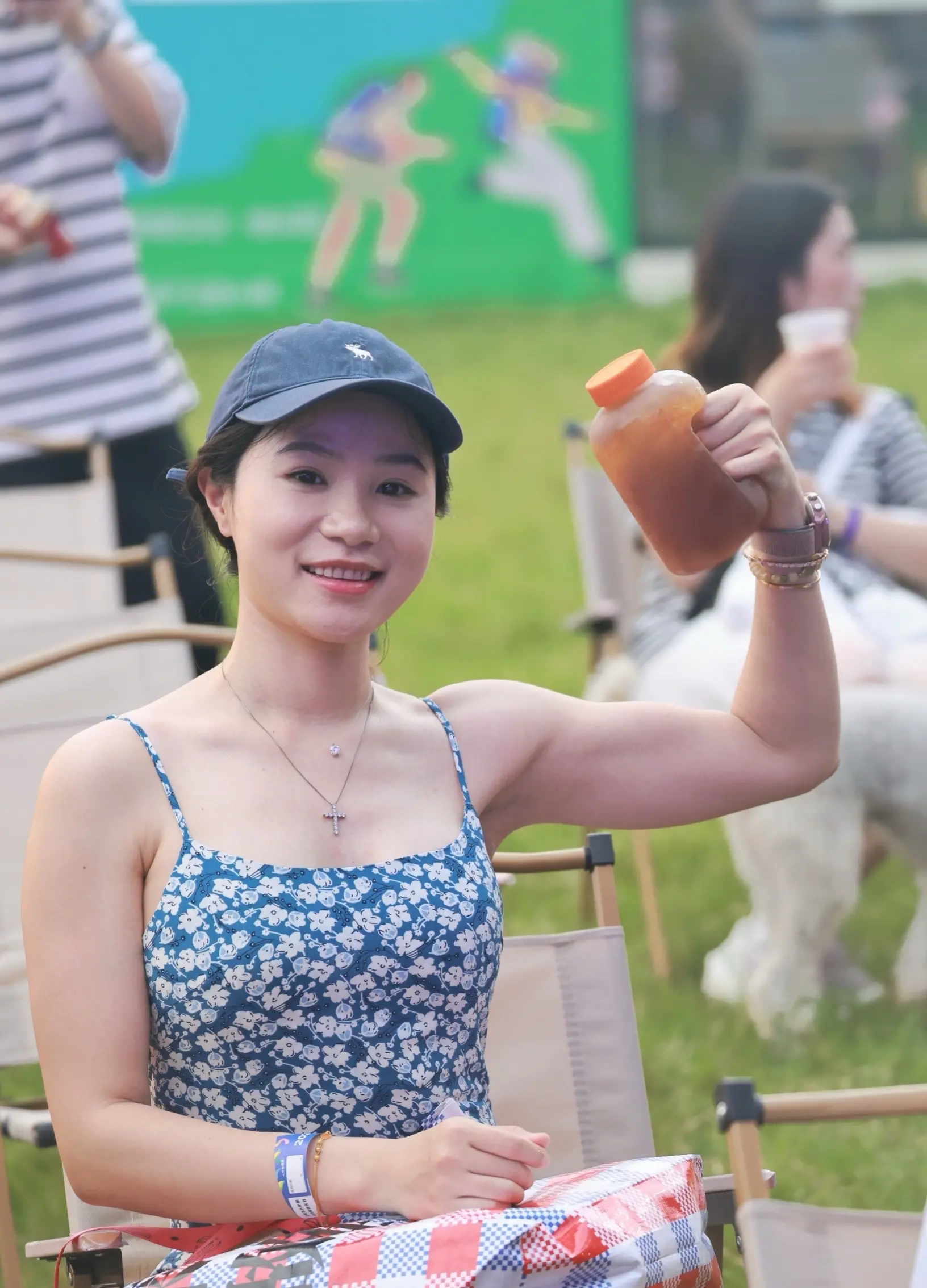 来杯咖啡吗☕️。