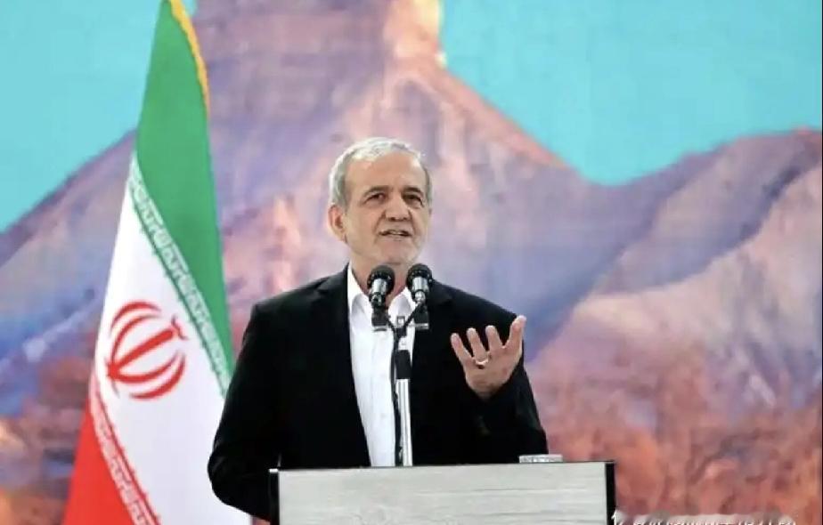 美军打击伊朗，我觉得除了俄罗斯，很难有国家会伸手拉伊朗一把，这些年下来，伊朗在外