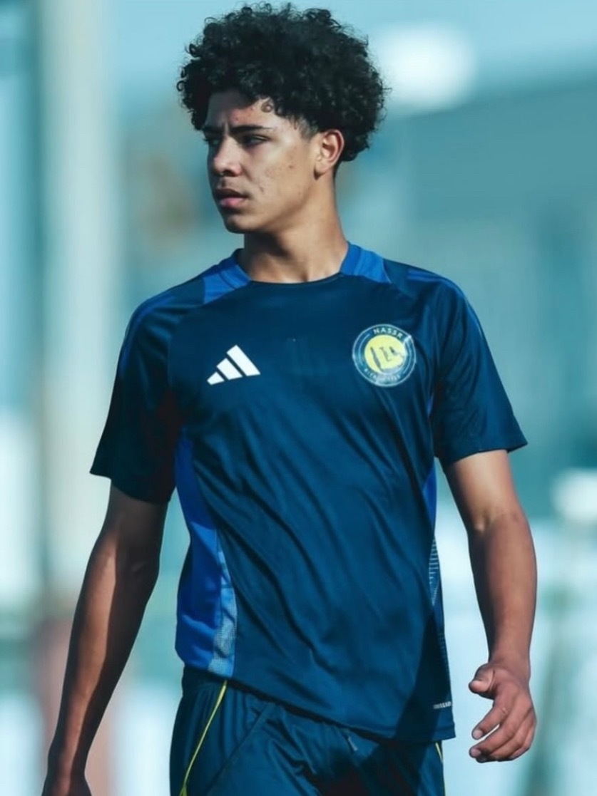 迷你宝这发量也是绝了