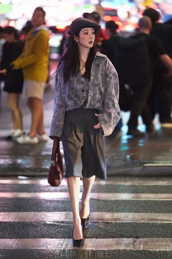 杨紫这一组纽约街头街拍照，时尚表现力如何？ 