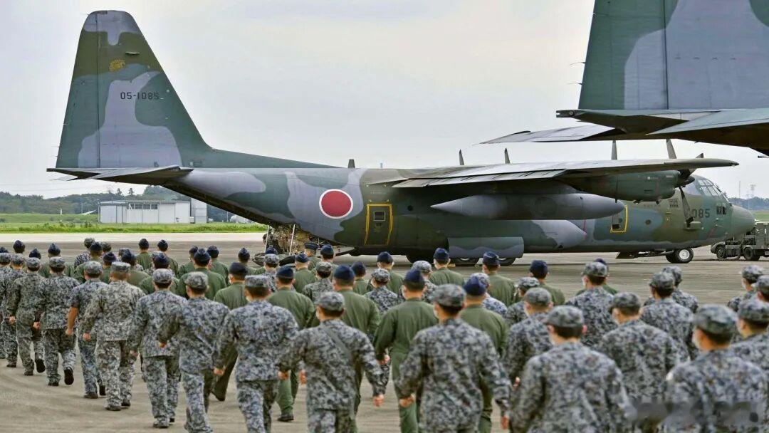 日本出现举国扩军、全民备战势头，这是要重走军国主义老路？日本出现举国扩军、全民备