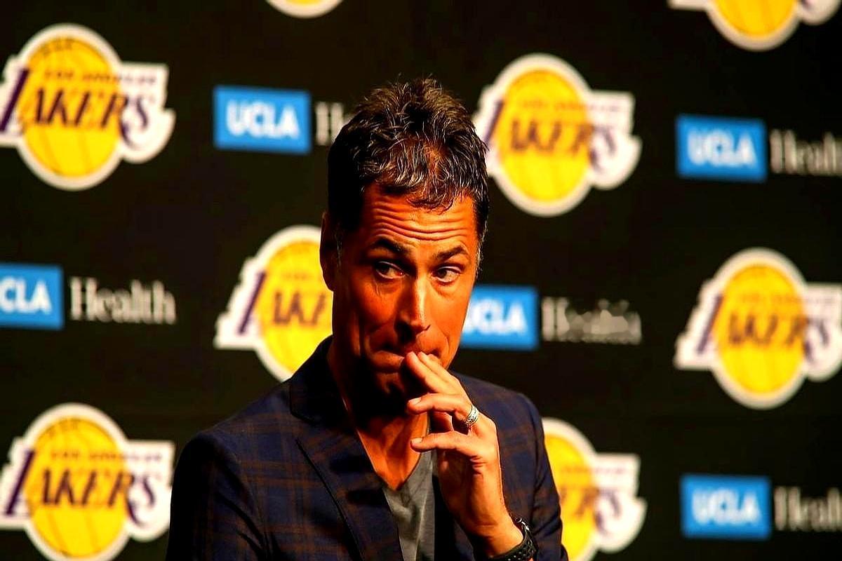 湖人想拿里夫斯加三配角去换灰熊的小贾伦·杰克逊，听着像拆队。
 

里奇·保罗先