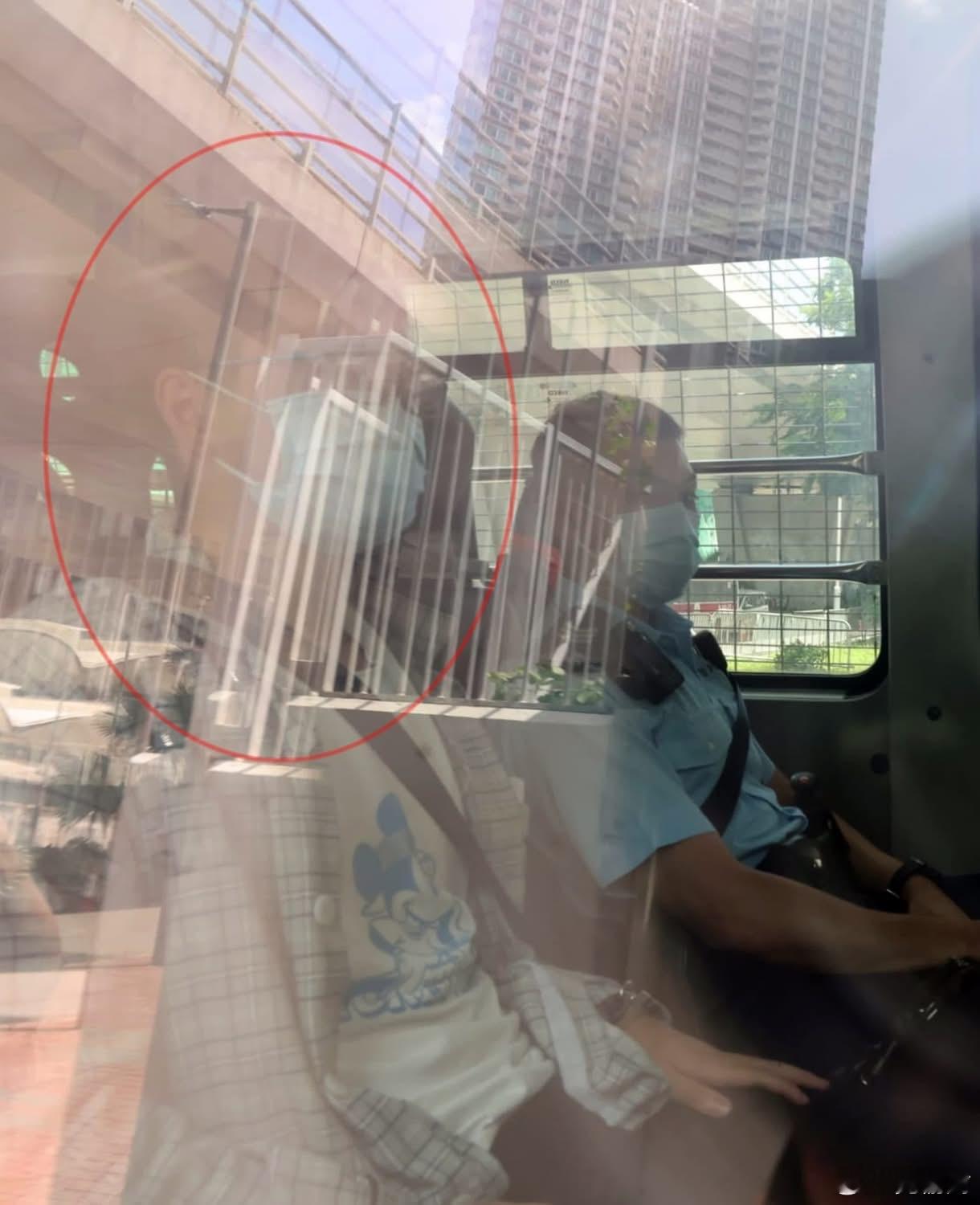 中港城厕所墙上涉写煽动字句 18岁男被捕今提堂香港yc行为迷惑大赏迷惑行为大赏 