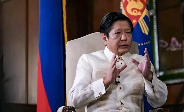 翻脸比翻书快！菲律宾上演“双面戏”，对华示好当天就闯黄岩岛挑衅
 
12月11日