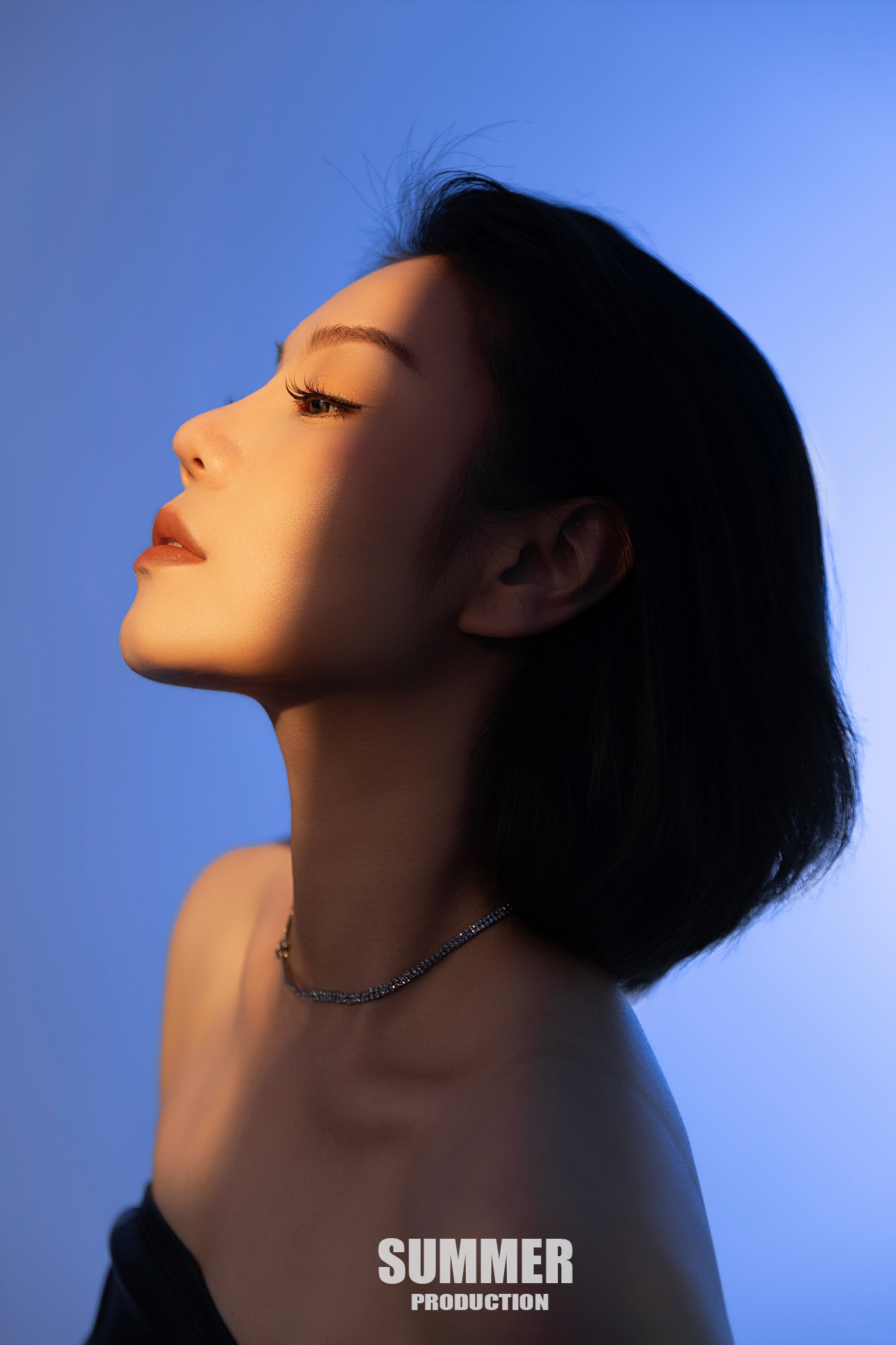爱上这个光影侧漏的美❤️​肖像写真客片 ​​​