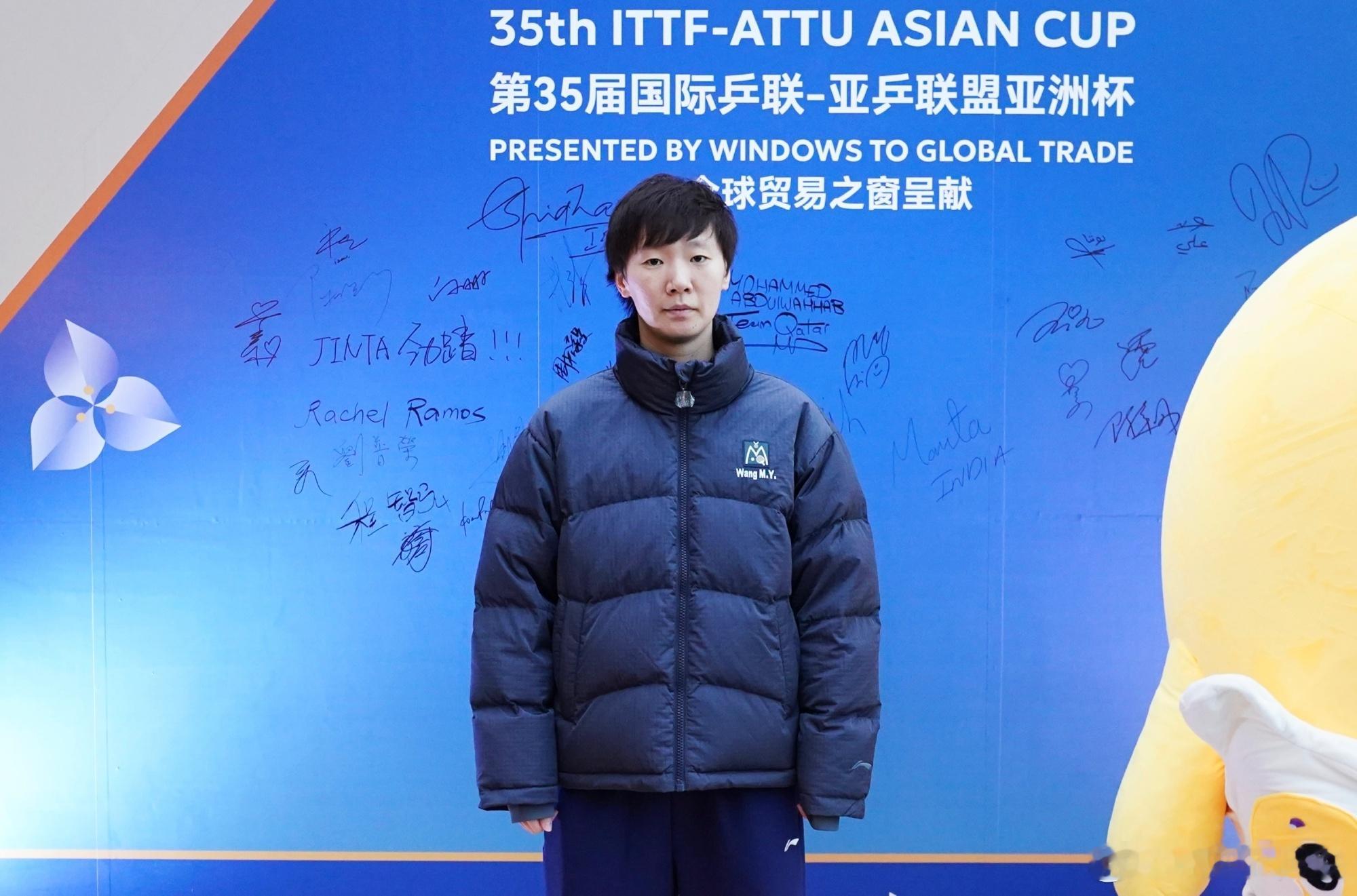 我们这小发型还怪乖的