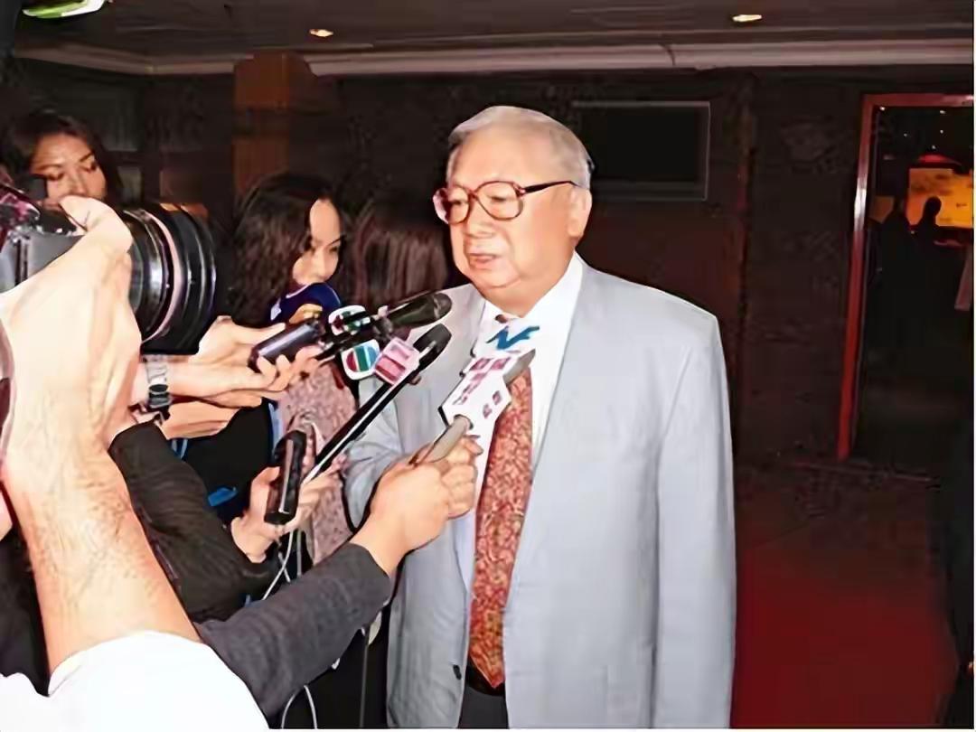 胡应湘大企业家，捐三十亿建虎门大桥，数都不是随便算的，态也不是随口表的，能深思熟