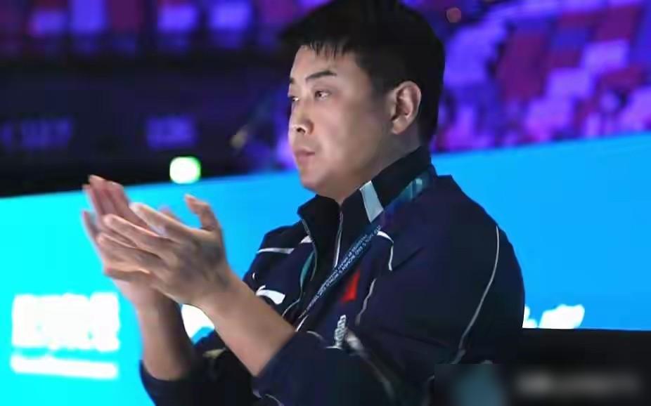 如果伦敦世乒赛，
国乒男队失利了，
这事真不能怪到王皓头上，

毕竟手里的大小王