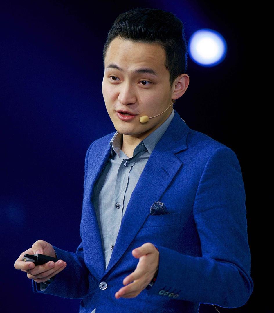 最近孙宇晨起诉景甜索要三千多万彩礼这件事，直接霸占热搜，全网吵翻了天。
 
整件