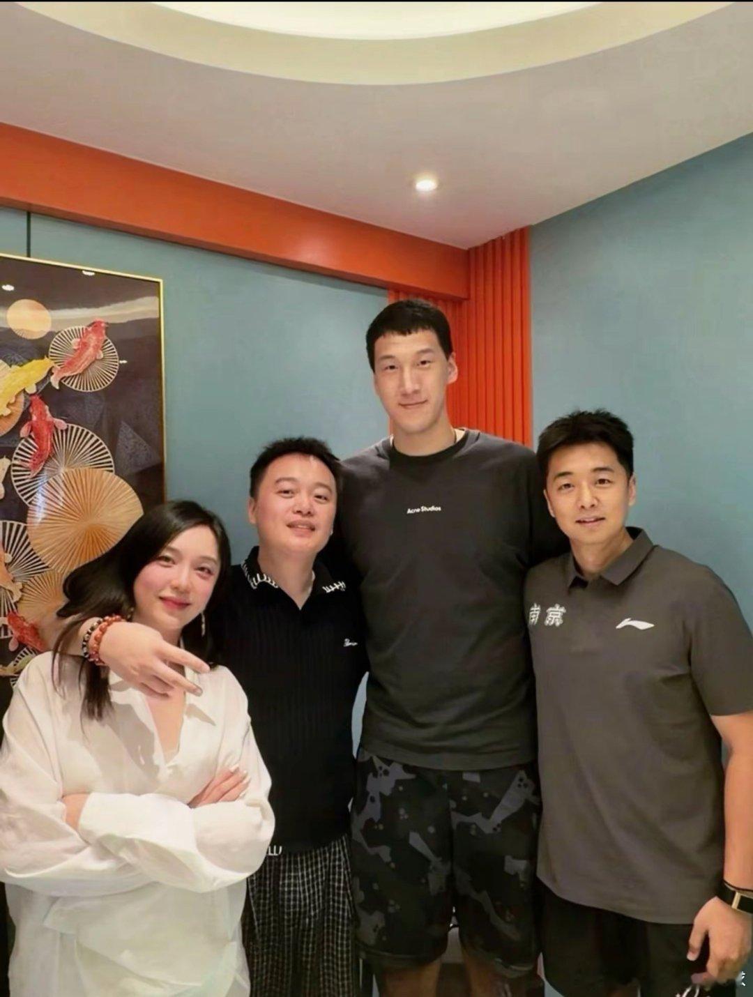 广东宏远放弃匹配南京同曦给杜润旺开出的D类合同，杜润旺以D类合同加盟南京同曦队。