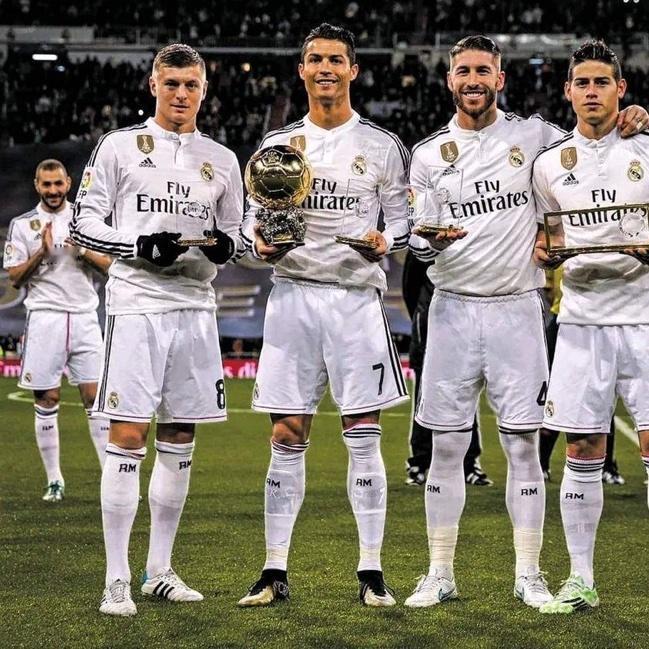 他在丛中笑！dear football