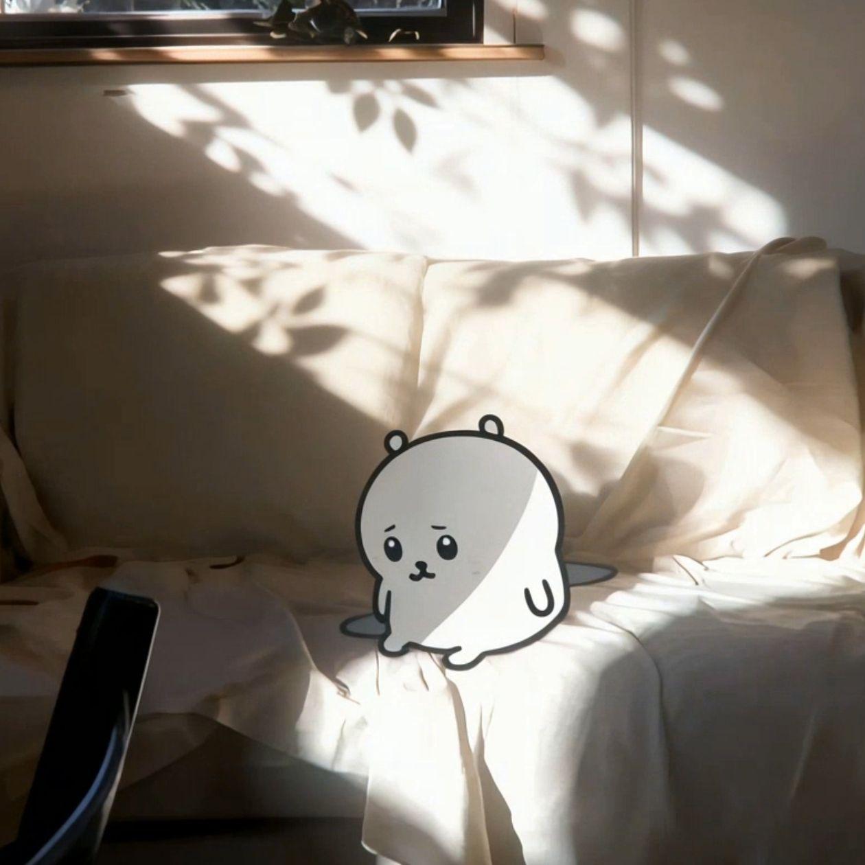 曾经以为，只要足够真诚，就能换来那一点点偏爱。后来才发现，那些反复删减...