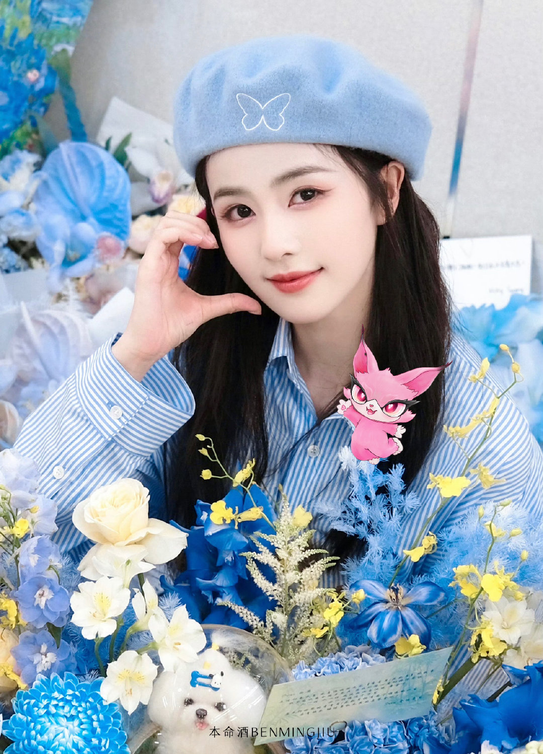 在喵娲娲的世界里不说爱说什么喵娲娲 爱你老喵 喵小爱堪称反差萌天花板，软萌时能甜