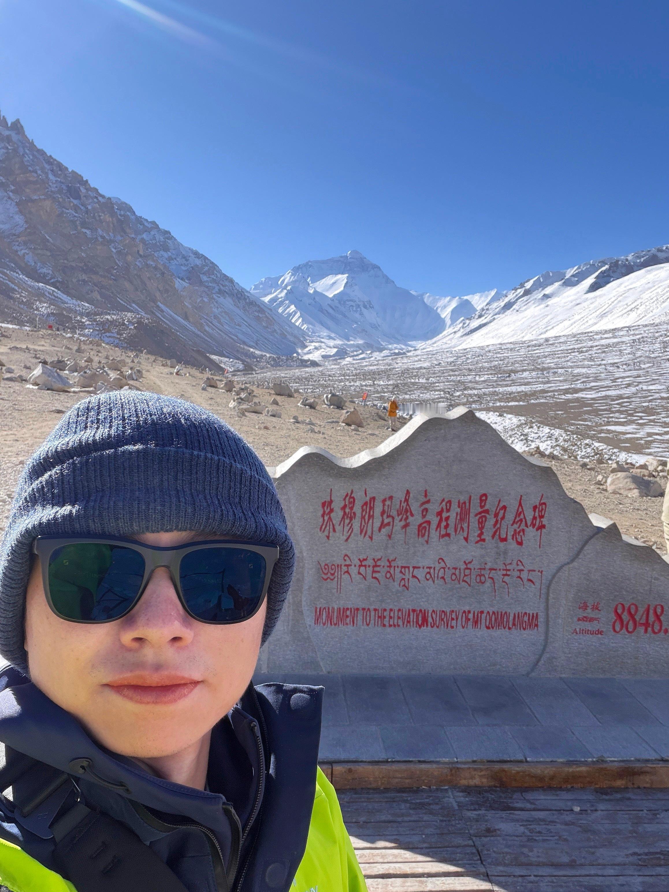 完美，珠峰又让我们看见了。成都出发，一路换电到珠峰，完成。  ​​​
