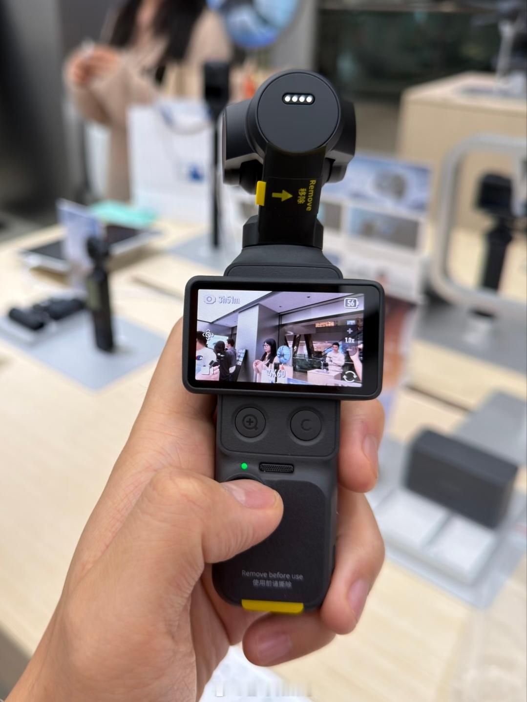 大疆Pocket4 首发轻松拿下，又不是没那个实力大疆Pocket4值得买吗大疆