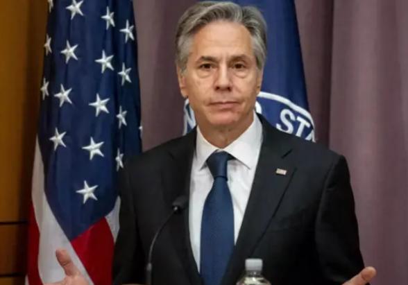 特朗普明明想靠强硬手段拿捏伊朗，结果却困在进退两难的死胡同，连美国前国务卿布林肯