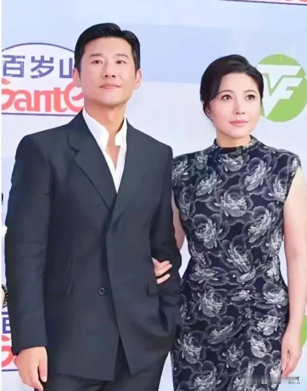 王骁一位有实力的演员，他不是那种一鸣惊人，一炮而红的演员，他是稳扎稳打，脚踏实地