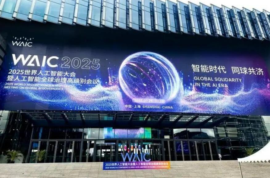 变天了！中国最大支柱产业曝光，发展进入加速度，马上取代房地产

开头就得实打实地