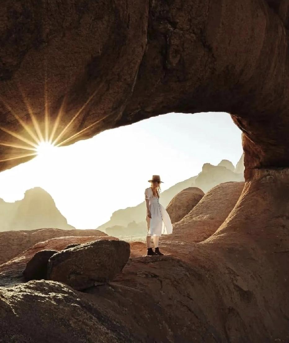 很现实的一段话： “不管你有钱还是没钱，只要你能给一个女人足够的安全感和看到未来