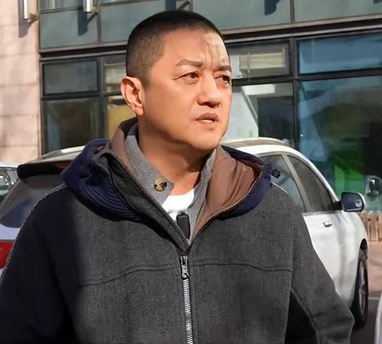 最近，时常刷到嫣然天使基金受助者表达对李亚鹏先生感激之情的视频，看到下面一句评论