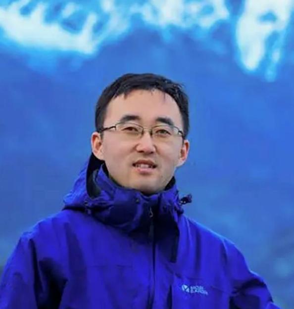 “中国活该被日军欺辱，中国就应该被日本多占领几年！”“郑州大暴雨是报应！活该被淹