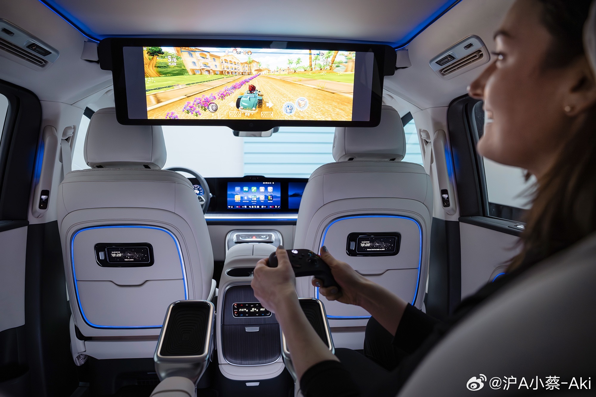 从背后看一姑娘特别有感觉，扎马尾、黑长直、九头身，但一转到正脸…打扰了！这就是全