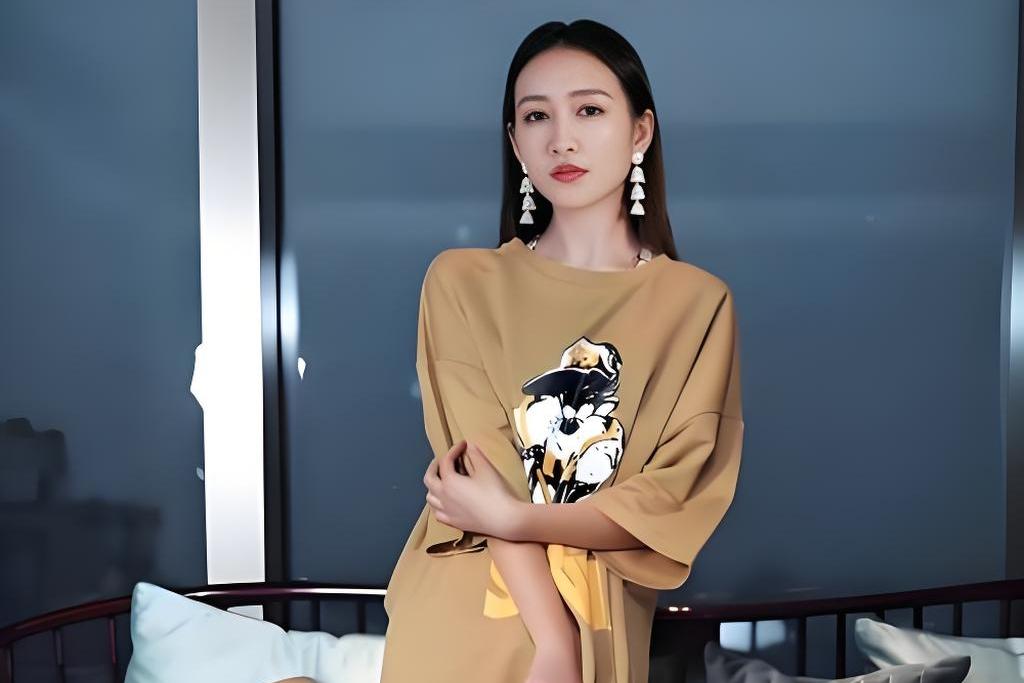 王鸥官宣独自养娃：成年人最顶级的体面，是不解释、不捆绑
 
沉寂许久的王鸥，终于
