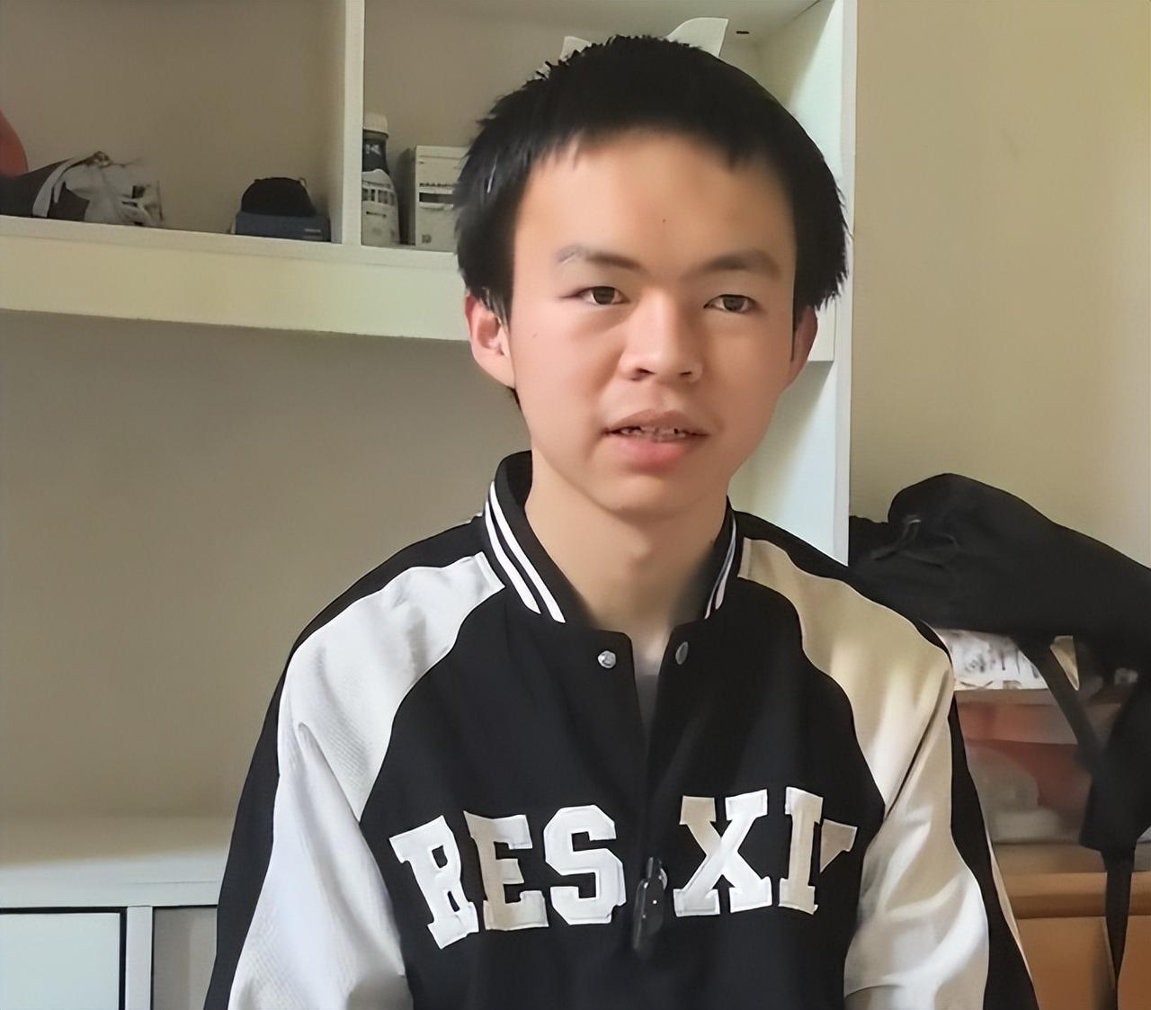高考果然改变命运！湖南考生贺永辉还没出考场命运就被改变...
这届高考最动人的故