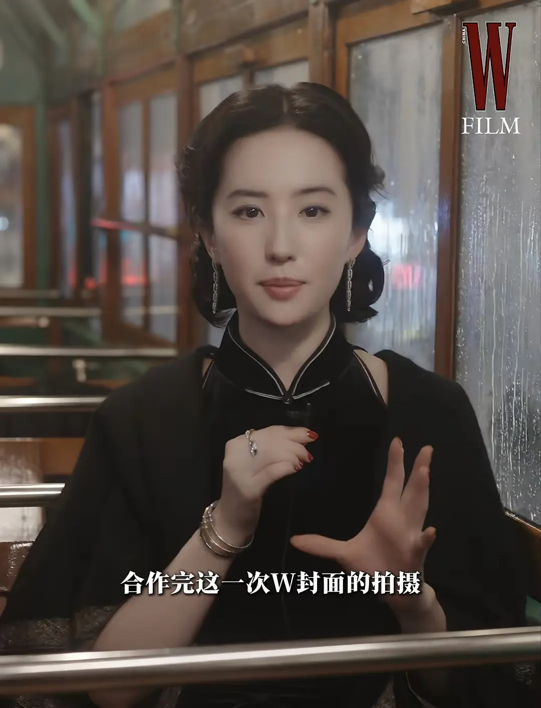 刘亦菲W杂志已出美的吓人，神仙姐姐怎么不会老 