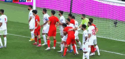 谢文能10分钟内的两次角球，全部直接出界[允悲][允悲][允悲][允悲][允悲]