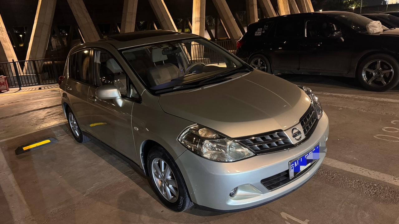 拥有一辆快20年车龄，只跑4万公里的骐达
到底是什么感觉？
最要命的是，它至今仍