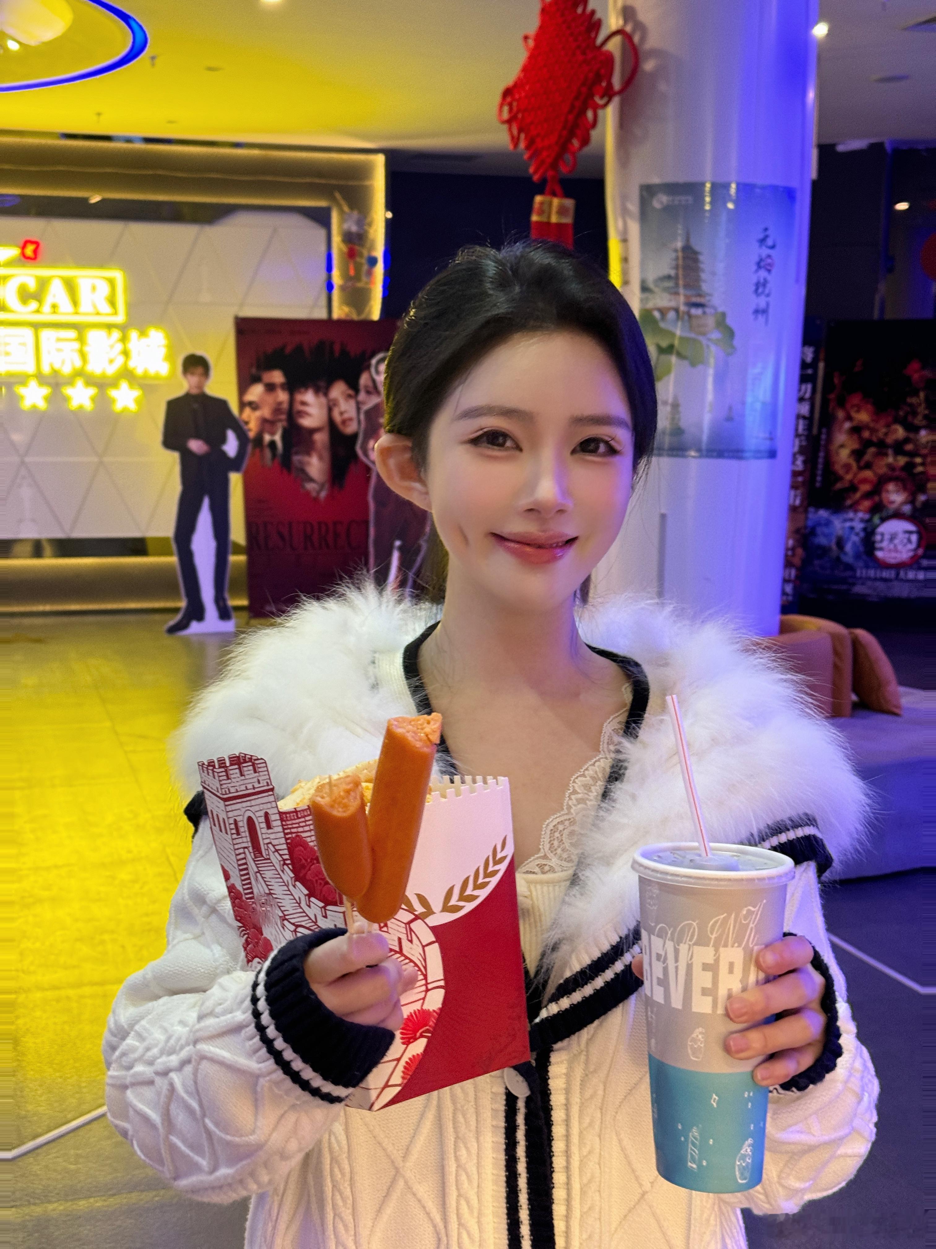 电影怎么能跟谁看都一样呢 