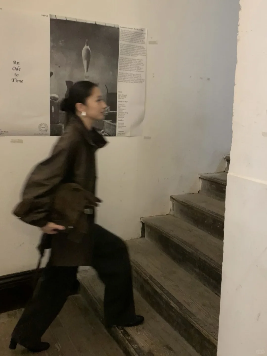 默契的咖色系叠穿