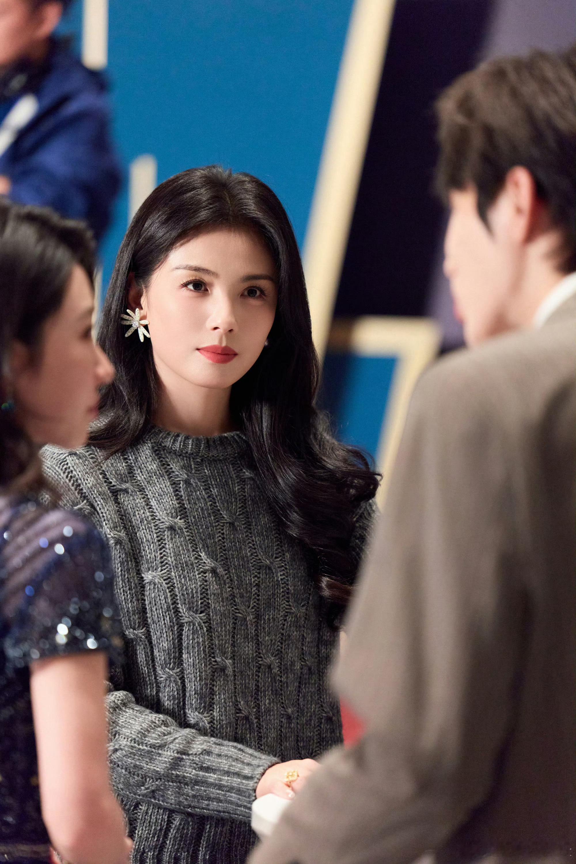 刘涛表演最打动人的地方刘涛眼神里那些没说出口的情绪 刘涛表演最打动人的地方，眼神