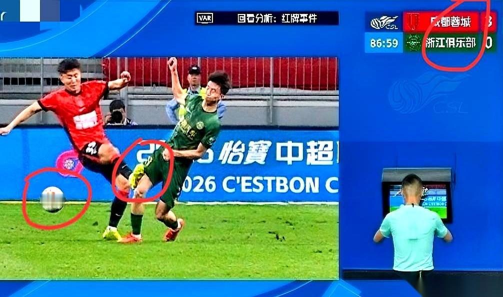 比赛进行到第88分钟，记分牌上明晃晃地挂着3:0。大局已定，所有人都以为剩下的两