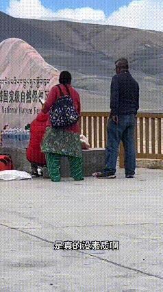 “西藏被印度人给占领了！”国内博主去西藏旅游，意外发现不少印度人来西藏找工作，他