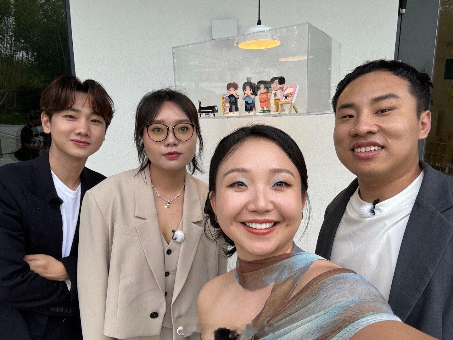 李嘉琦发文告别团建不能停  李嘉琦的告别透露着不舍，团建的美好记忆如繁星闪耀。期