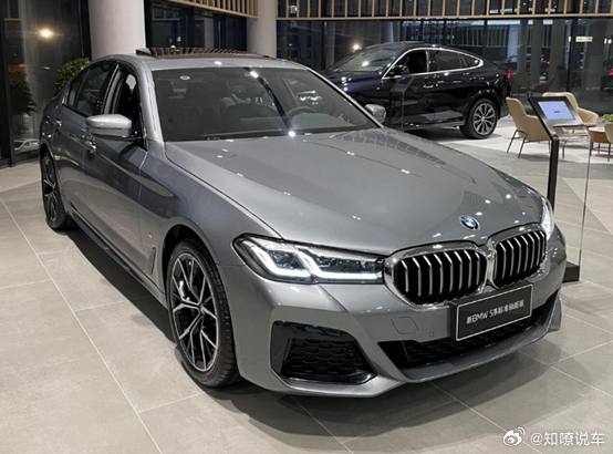 买宝马再等等？中年男人“梦中情车”，断崖式降价18万以前提起宝马5系，那可是不少