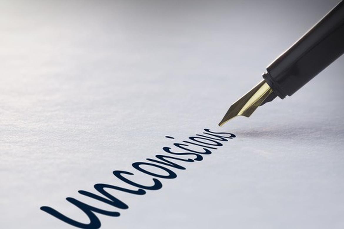 浙江一29岁小伙赶在结婚前立遗嘱 ，将价值400多万元房产留给父母 “房子是父母