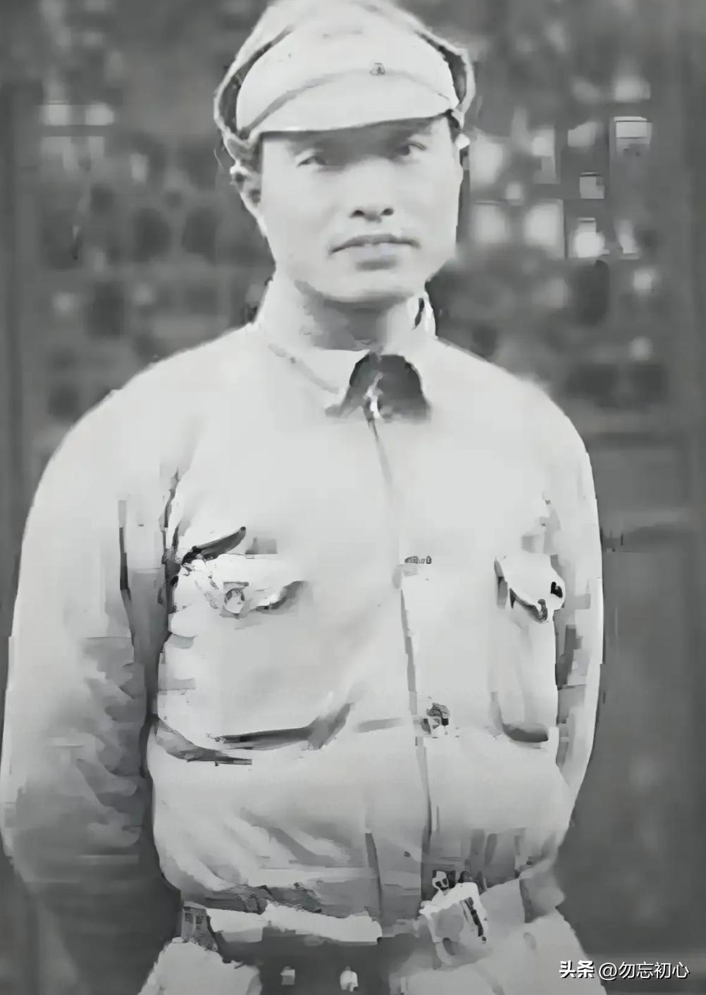 1964年酒泉基地一幕：一个斜挎背包，揪出部队后勤大问题
 
1964年，张爱萍